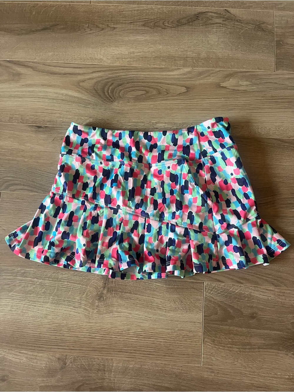 Ruffle Tennis Skirt with Abstract Print